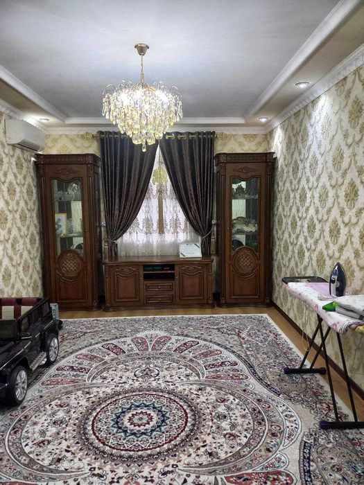 Срочно дом Янги Хаётда 3 +1 хона 81кв сотилади, 77.000 азгина ўтилади.