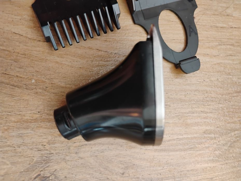 Комплект глава и приставки за машинка за подстригване Phillips