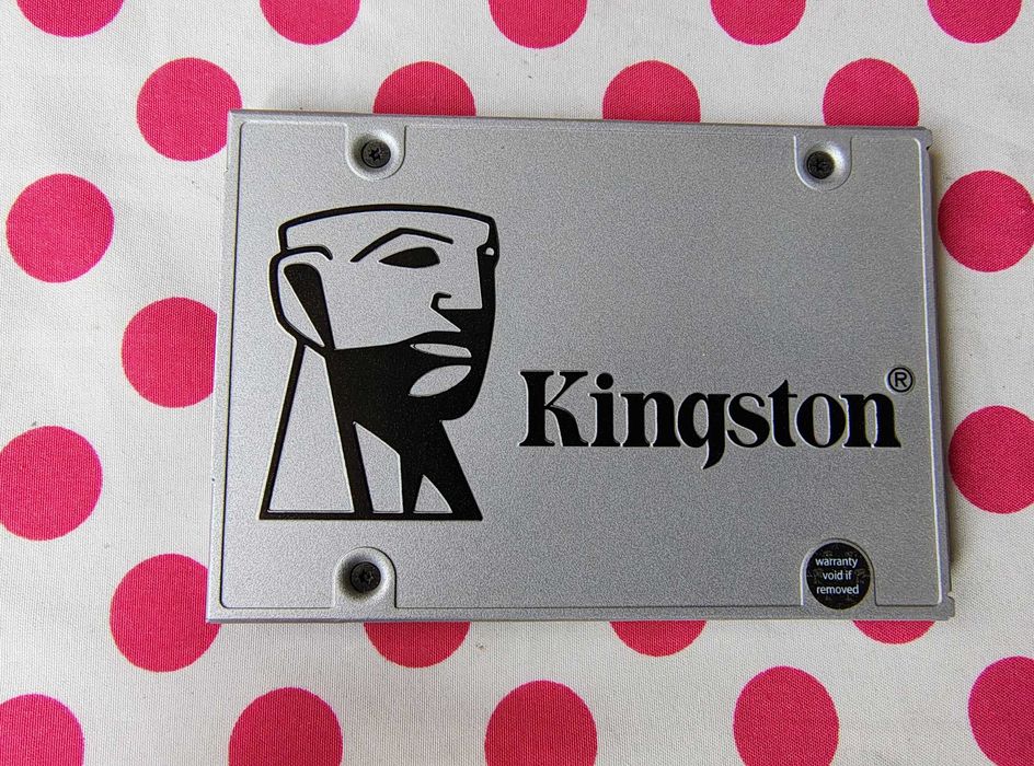 SSD Kingston SSDNow UV400 120GB SATA-III 2.5.