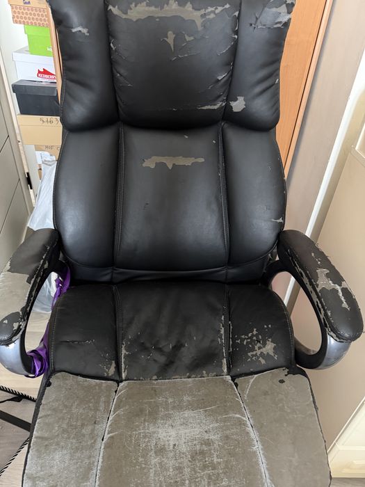 Продам б/у кресло руководителя