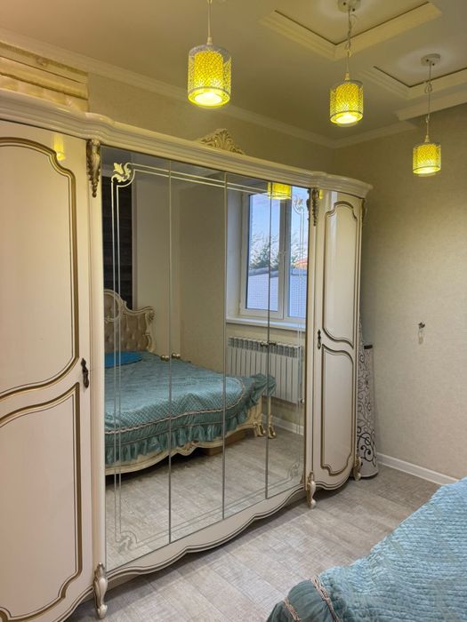 Спальный гарнитур