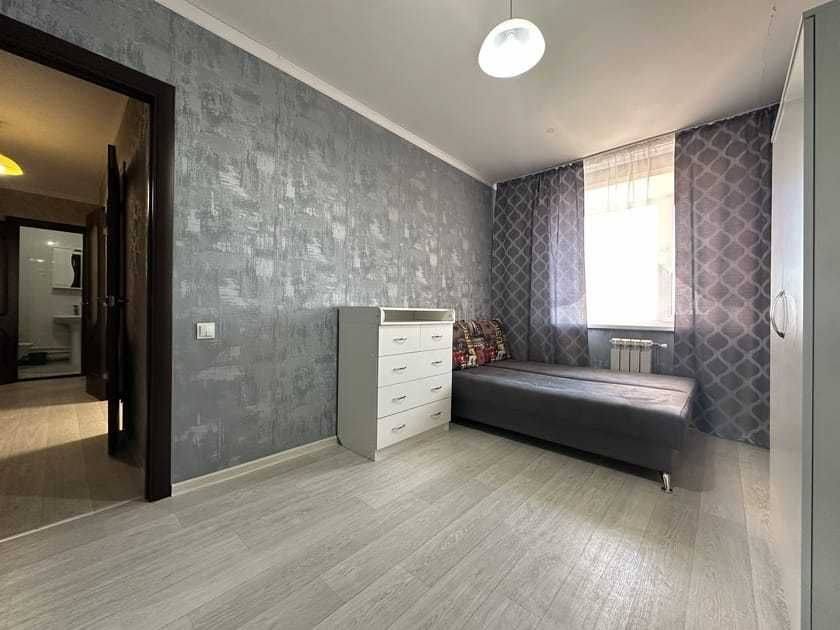 Продаётся очень светлая, тёплая квартира!