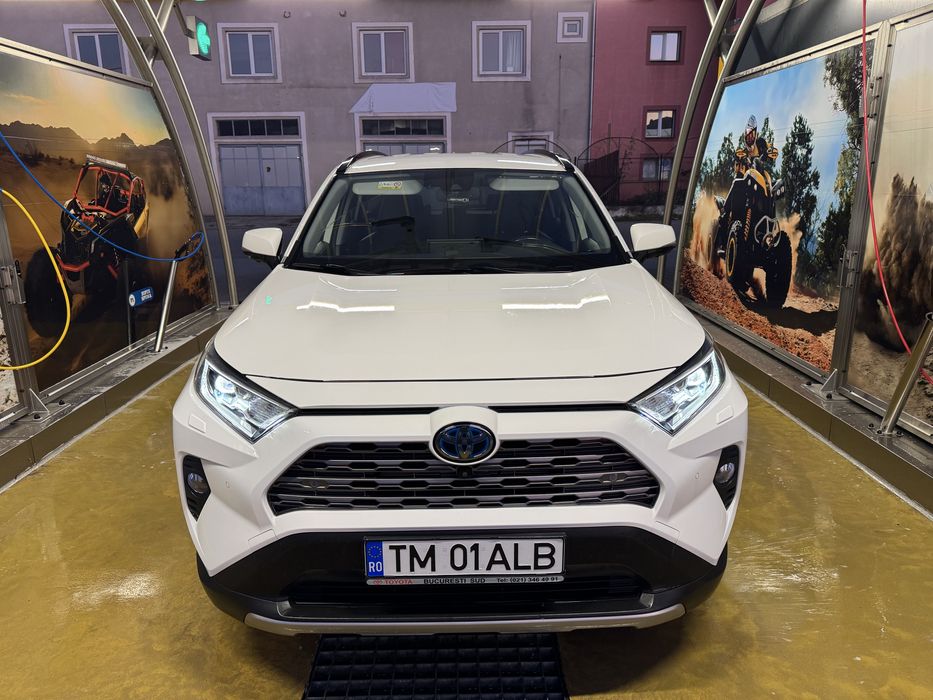Rav4 Hybrid 222cp 4x4 camere 360 Luxury