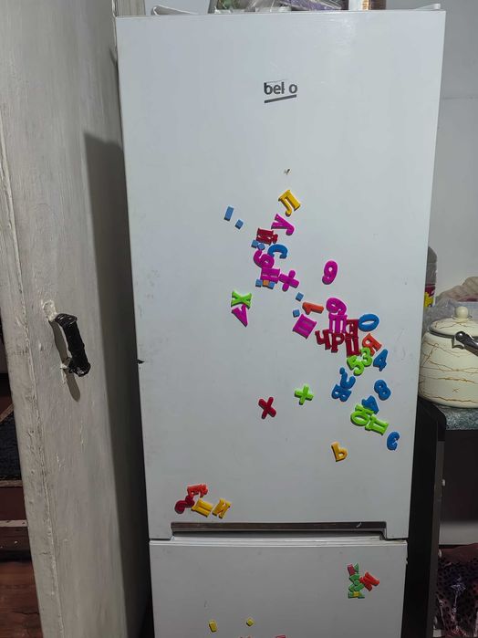 Холодильник срочно продам