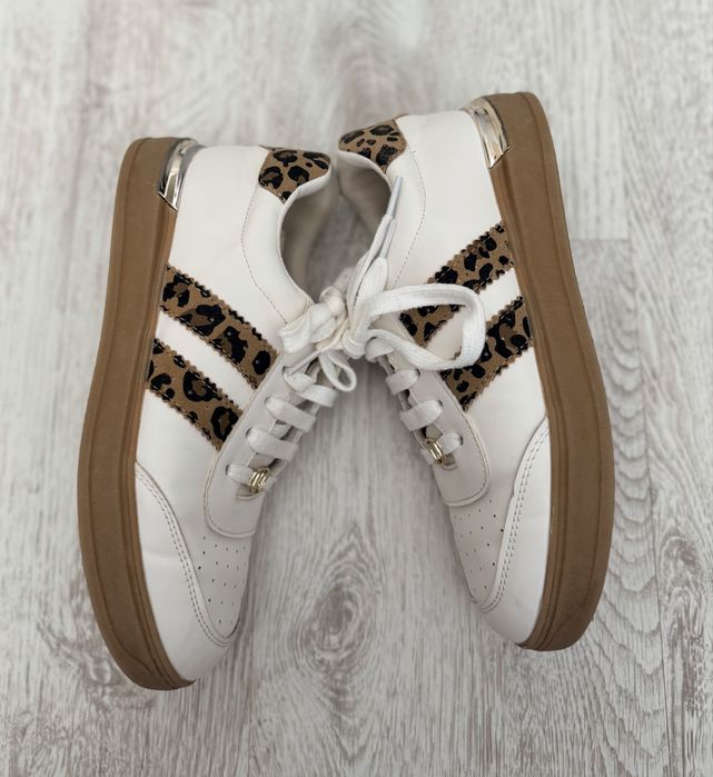 Lipsy adidasi marimea 3 UK (35,5 - 36)