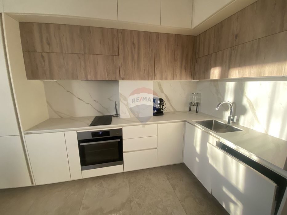 Дава се под наем Тристаен апартамент в к.к. Св.Св. Константин и Елена - 103 кв.м за 1296.42 € - Снимка #8