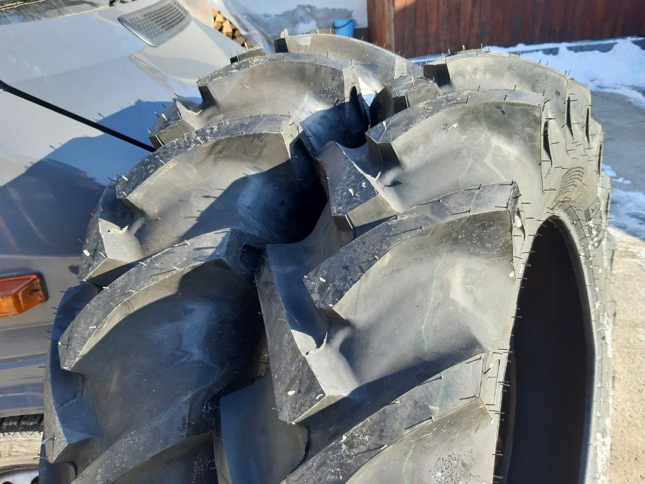 Anvelope noi agricole de tractor 12.4-28 BKT Cauciucuri cu 8PR