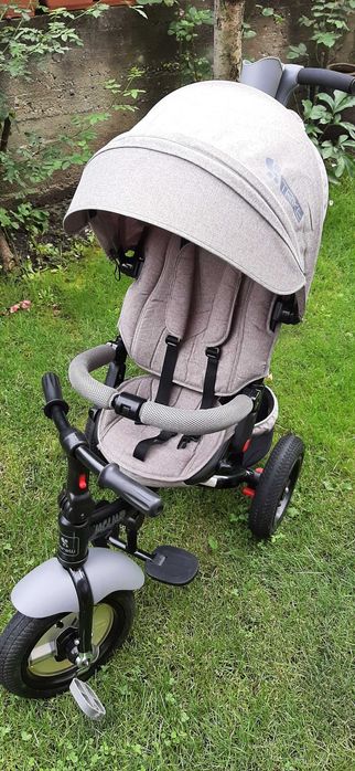 Триколка със сенник и въртяща се седалка JAGUAR