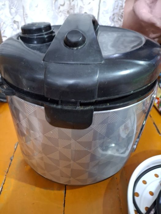 Продам мультиварку