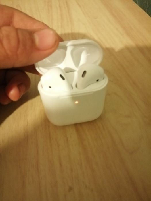 Без праваднои наушник за 3000