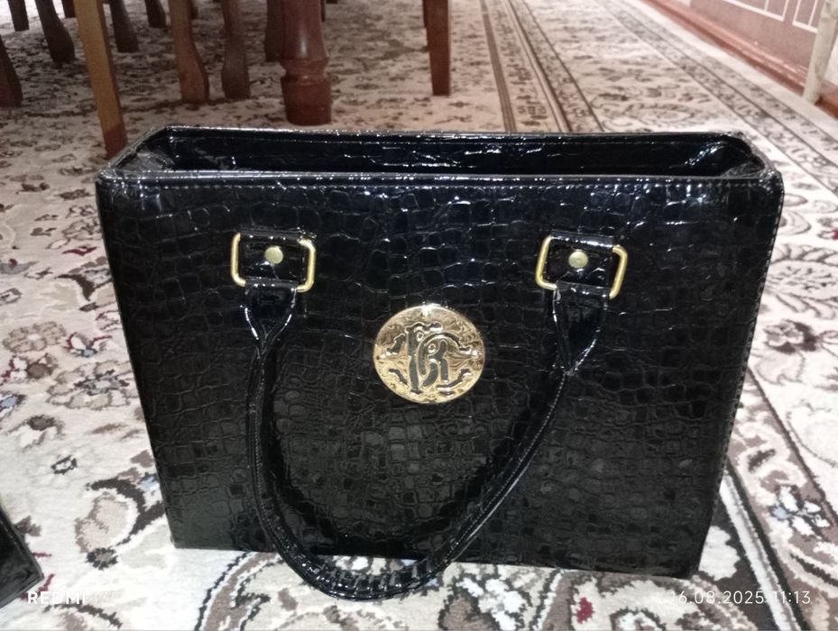 Сумкии 1=1 черний