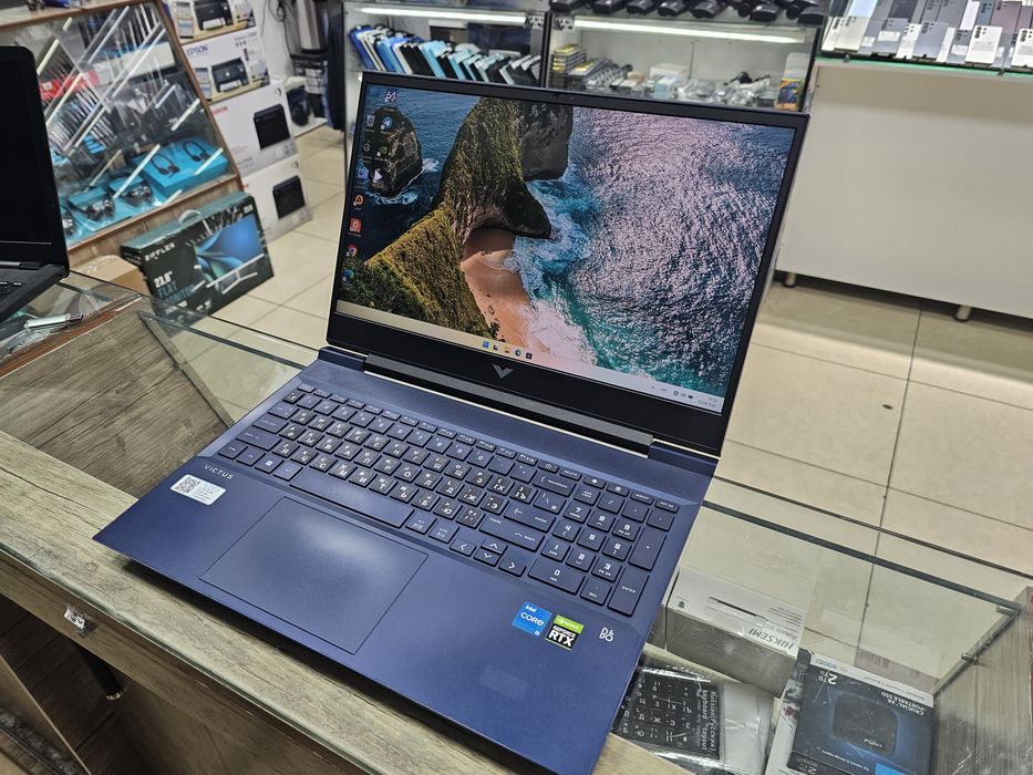HP Victus 16 Core i5-12500H + RTX3050