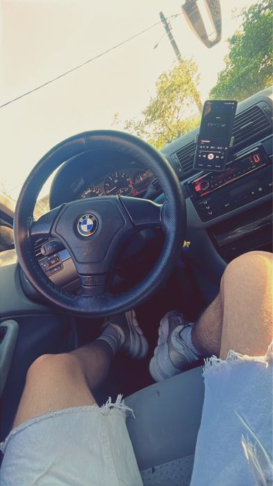 Vand bmw e46 URGENT 318i 2.0 benzina
