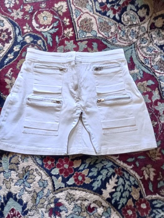 Pantaloni scurți blug