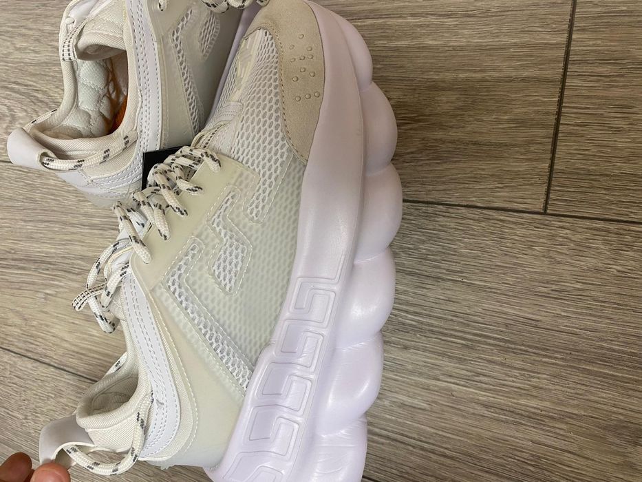 Versace Chain Reaction