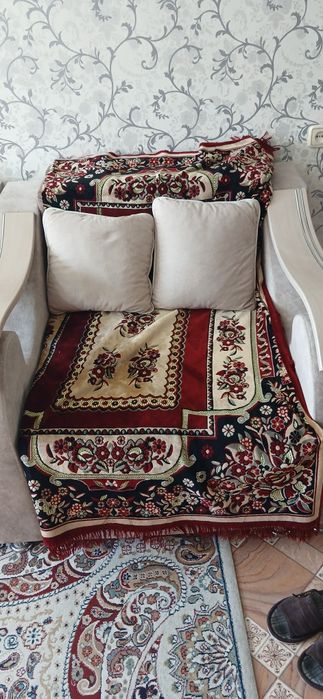 Продам диван и кресло