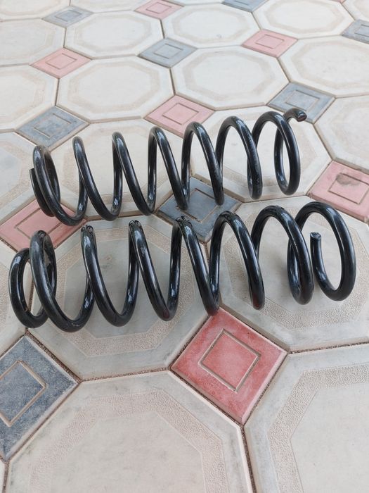 Пружина Ауди 100  С4