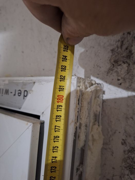 De vanzare, din termopan