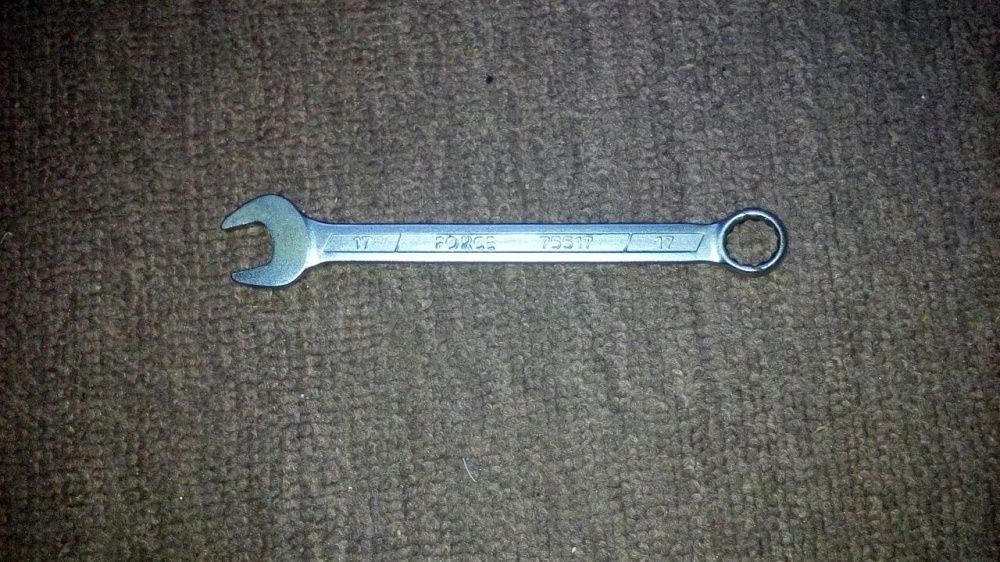 Ключ для сантехники