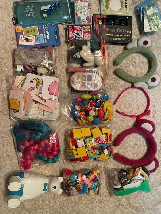 Большой пакет игрушек