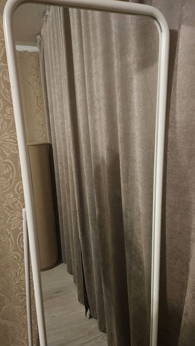 Зеркало напольное Икея