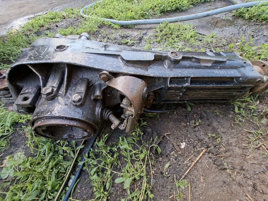 Редуктор ауди 100 с4