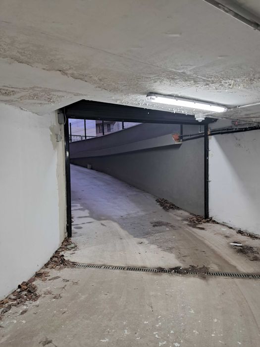 Давам под наем подземно паркомясто
