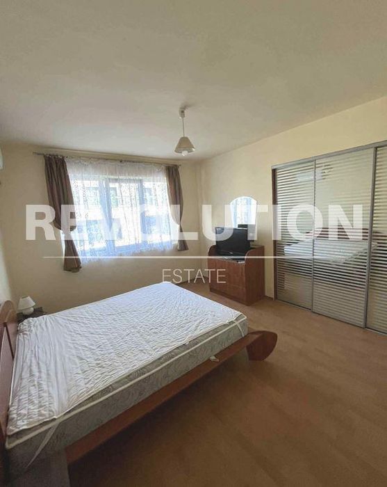 Дава се под наем Тристаен апартамент в Варна, Лятно кино Тракия - 100 кв.м за 650 € - Снимка #4