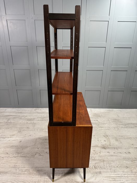 Винтидж библиотека - секция масив Р263