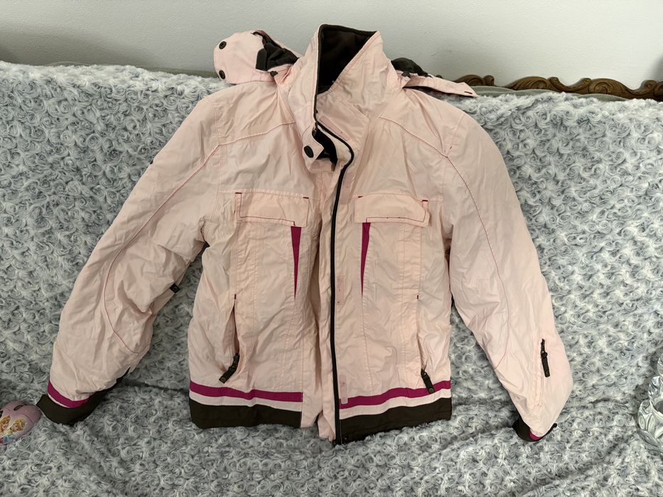 Costum ski , geaca ski xs noua, casca , ochelari ski