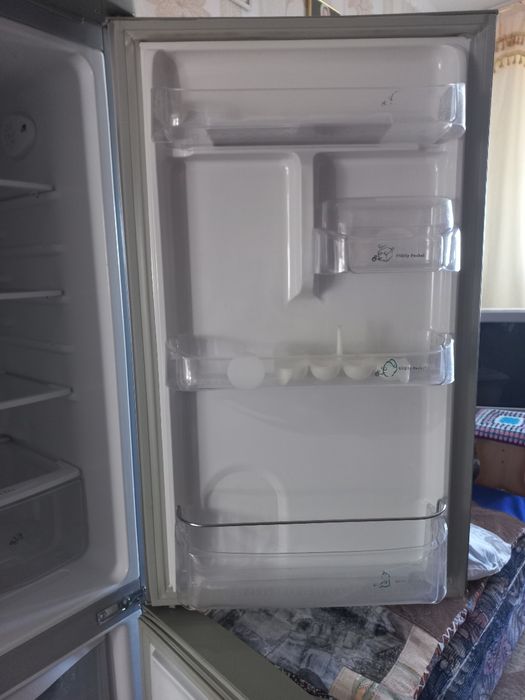 Продам холодильник