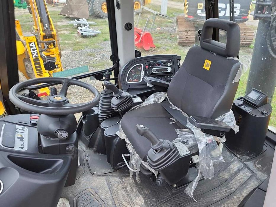 Буровое оборудование JCB 4CX Piling Master