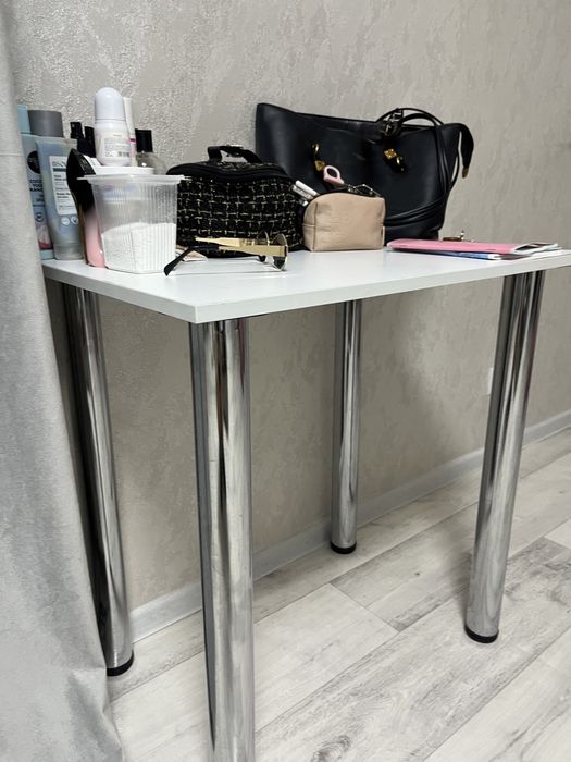 Стол белый от IKEA