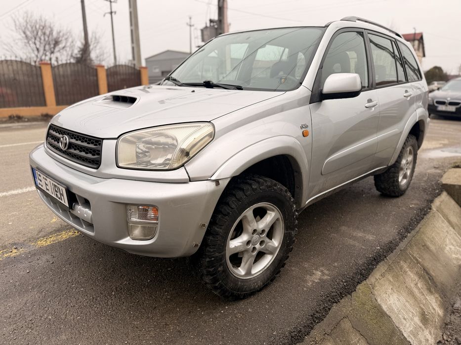 TOYOTA RAV4 2.0 D4d OffRoad 4x4 Navigatie vanatoare consum mic