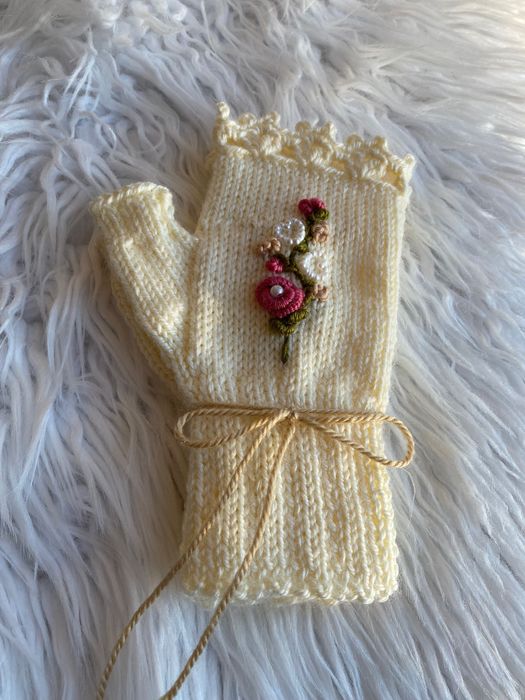 Ръчно плетени ръкавици