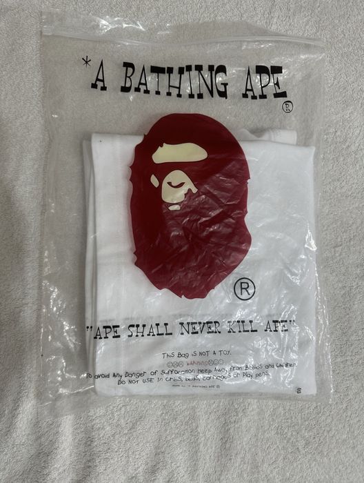 Футболка от Bape