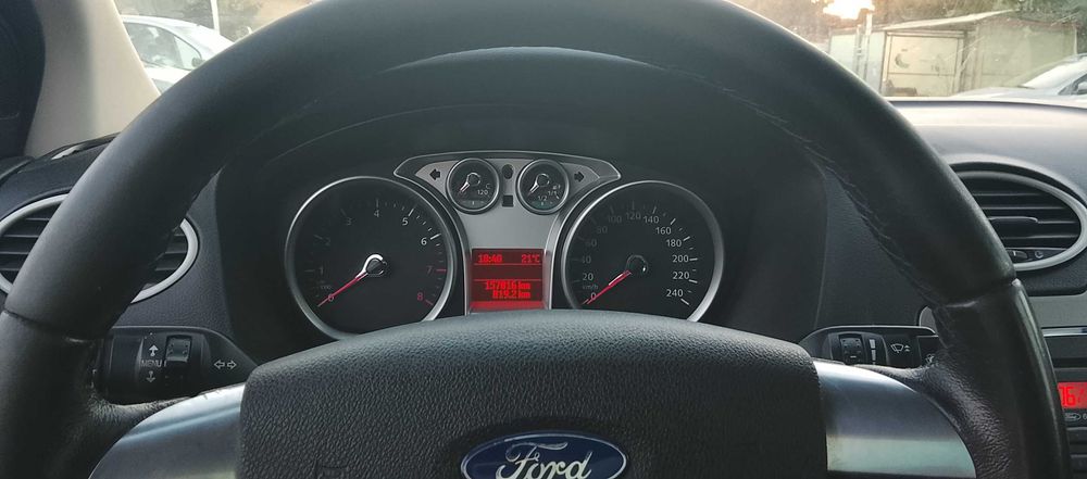FORD Focus 2011 — imagine 3