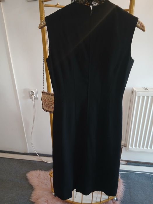 Rochie din triplu voal.