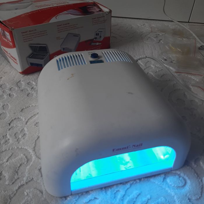 UV лампа за нокти Emmi-Classic