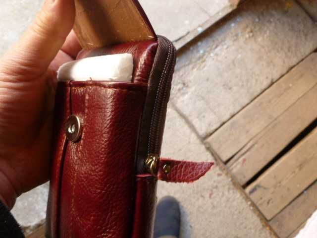 продавам чанта за телефон от естествена Кожа