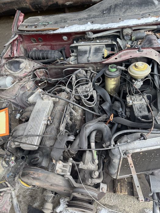 Продам Ауди 100 с3,с4  2,3 на разбор