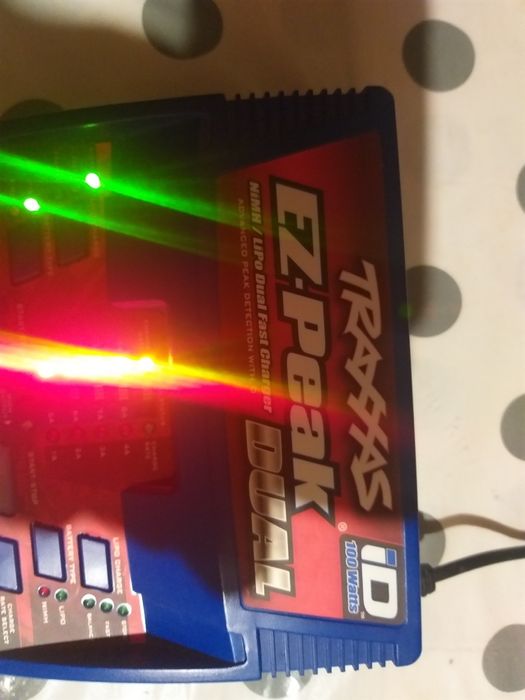 Incarcator Traxxas ID Ez-Peak dual