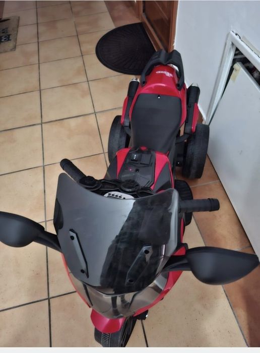 Motocicleta electrica 6V cu motor 12W