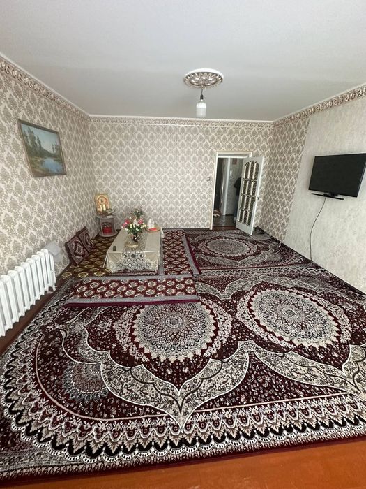 Сотилади  Коракамиш 2/5 Ало туйхона 2.хонали  Аделний ход