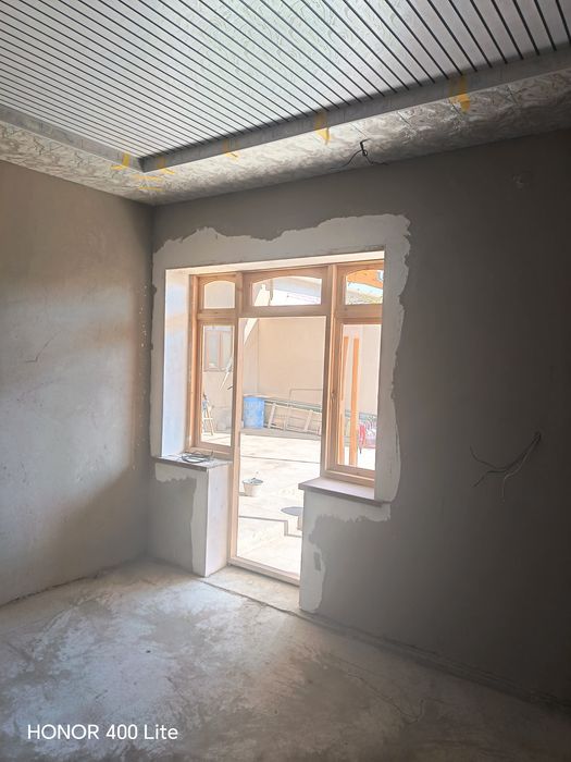 Eshki shahar eski bozor orqasidan hovli sotiladi