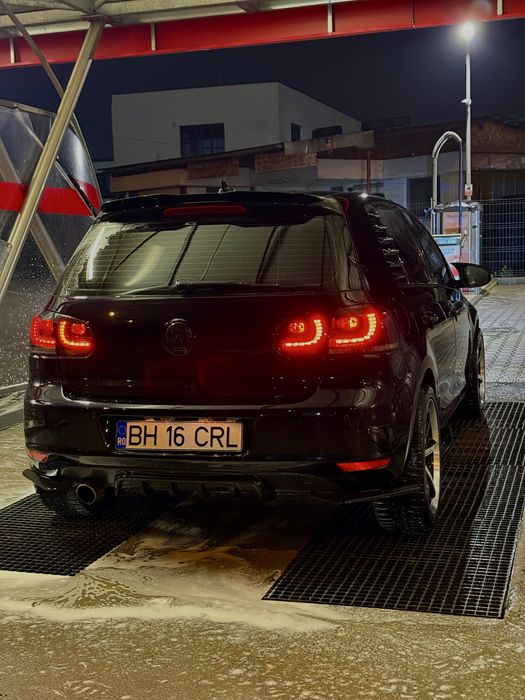 Vand sau schimb Golf 6