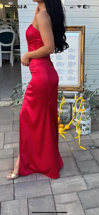 Vand rochie lunga rosie