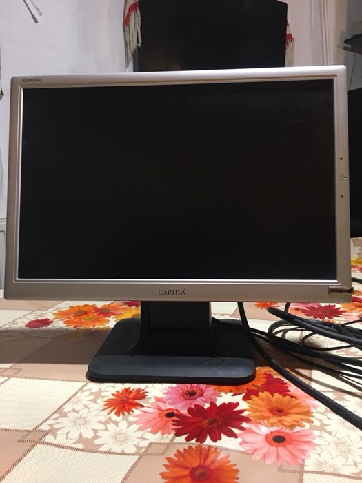 Монитор за компютър CAPTIVA