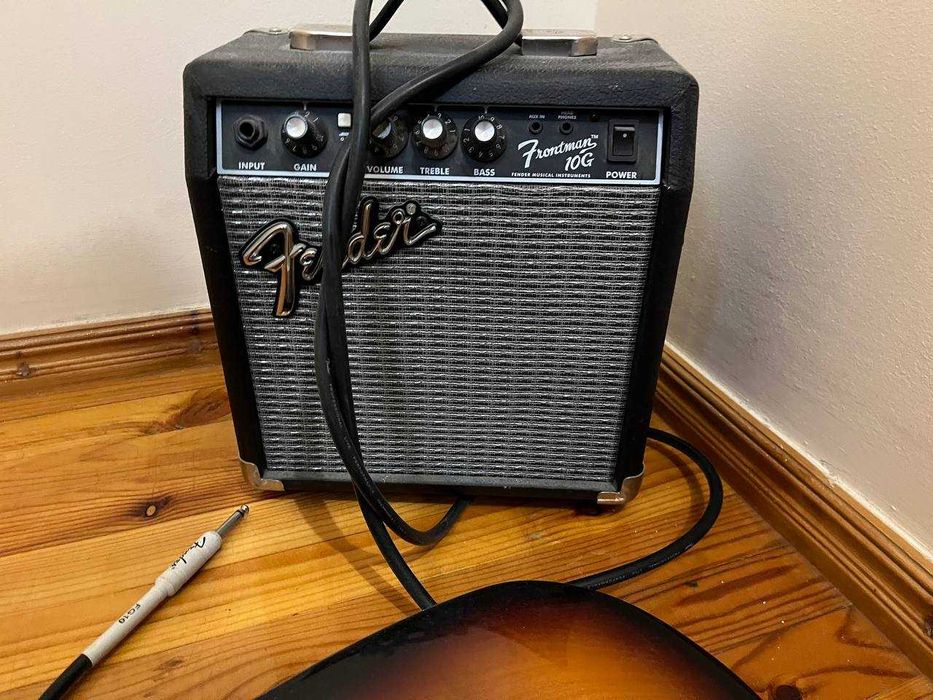 Гитара FENDER SQUIER BULLET+гитарный комбик Fender Frontman 10G.
