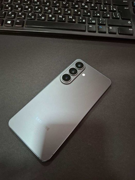 Samsung Galaxy S26 | 12/256 | qora